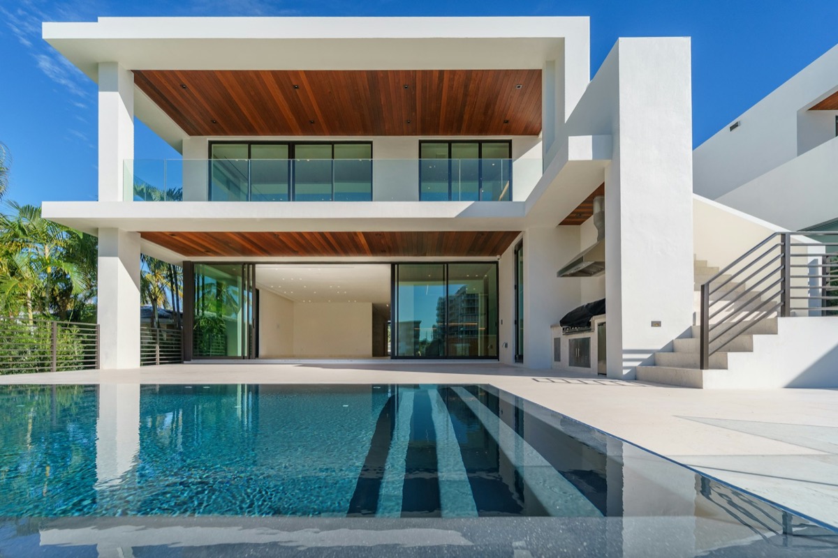 Two-storey villa with pool